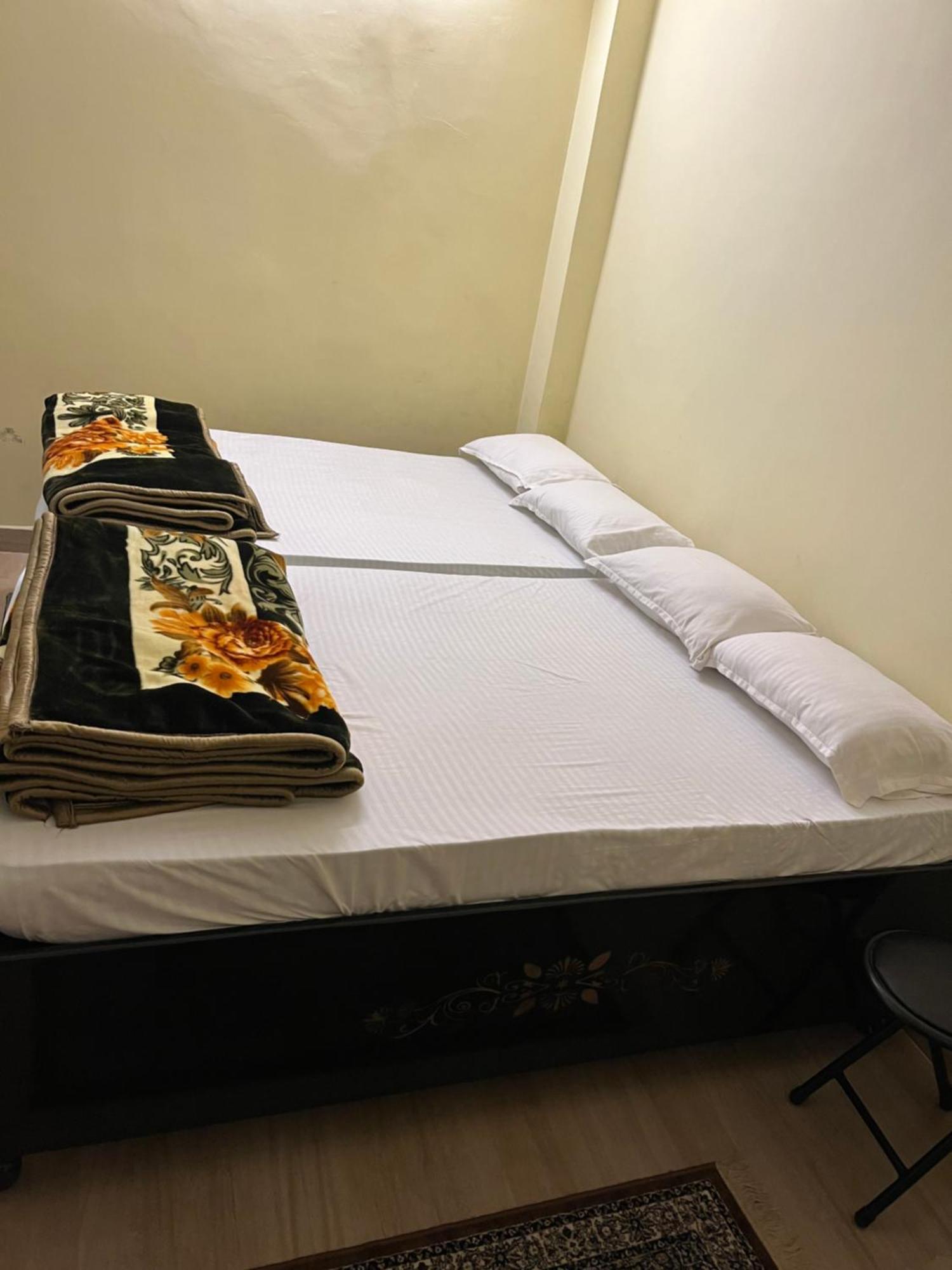 Incredible Banaras Inn Варанаси Экстерьер фото